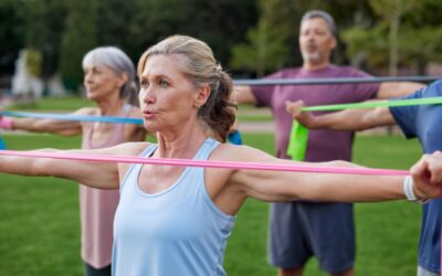 El ejercicio físico de resistencia previene la sarcopenia del envejecimiento.